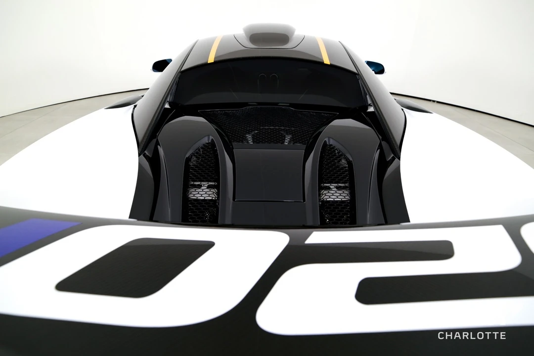 2020 McLaren 620R - Image 24 of 31