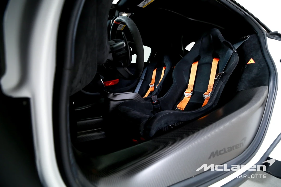 2020 McLaren 620R - Image 12 of 31