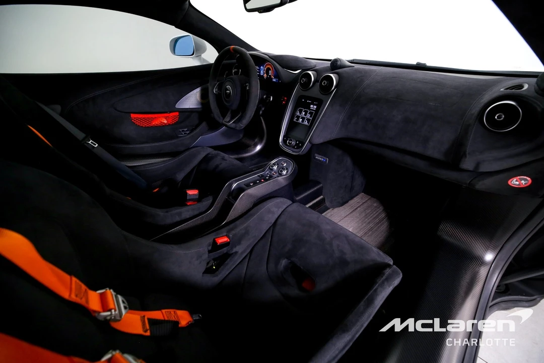 2020 McLaren 620R - Image 20 of 31