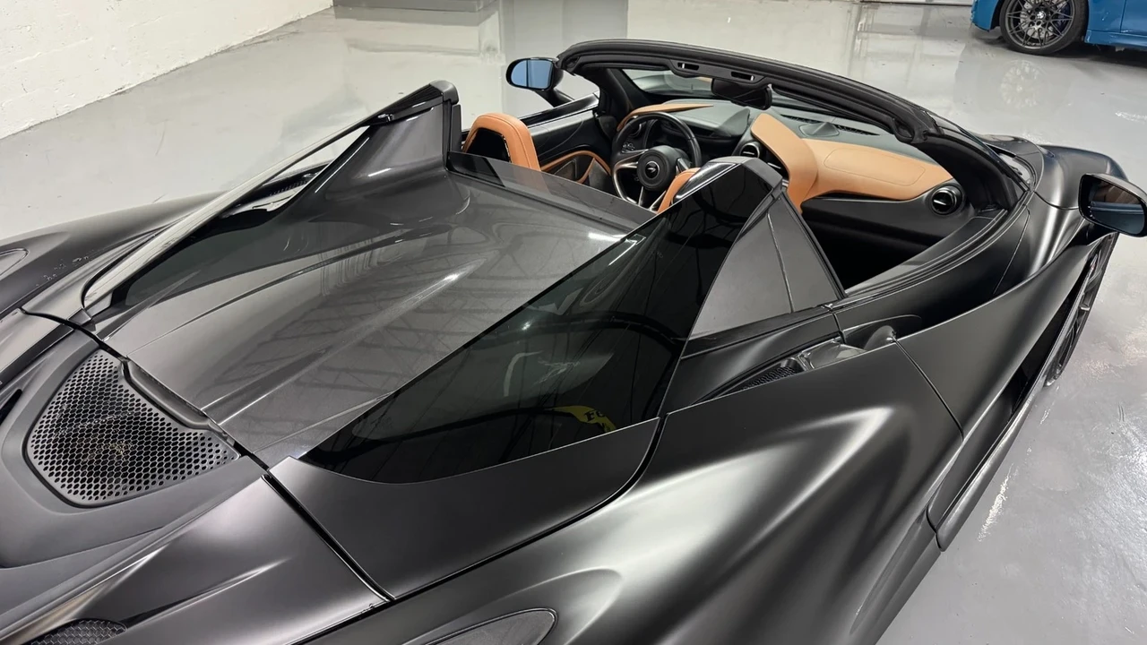 2020 McLaren 720S Spider - Image 13 of 21