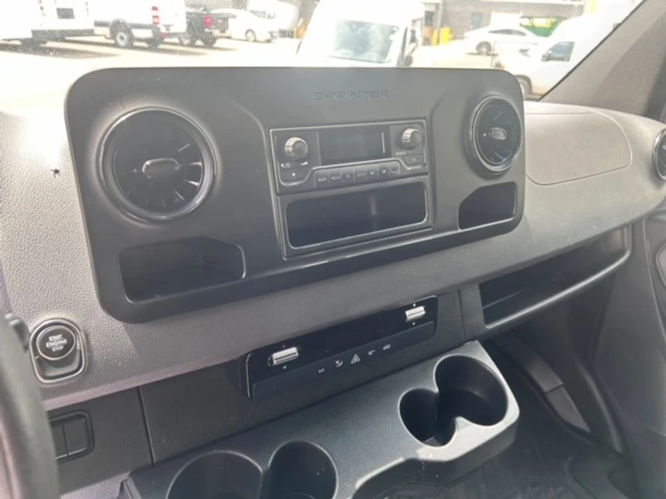 2020 Mercedes-Benz VS30 Sprinter - Image 17 of 19