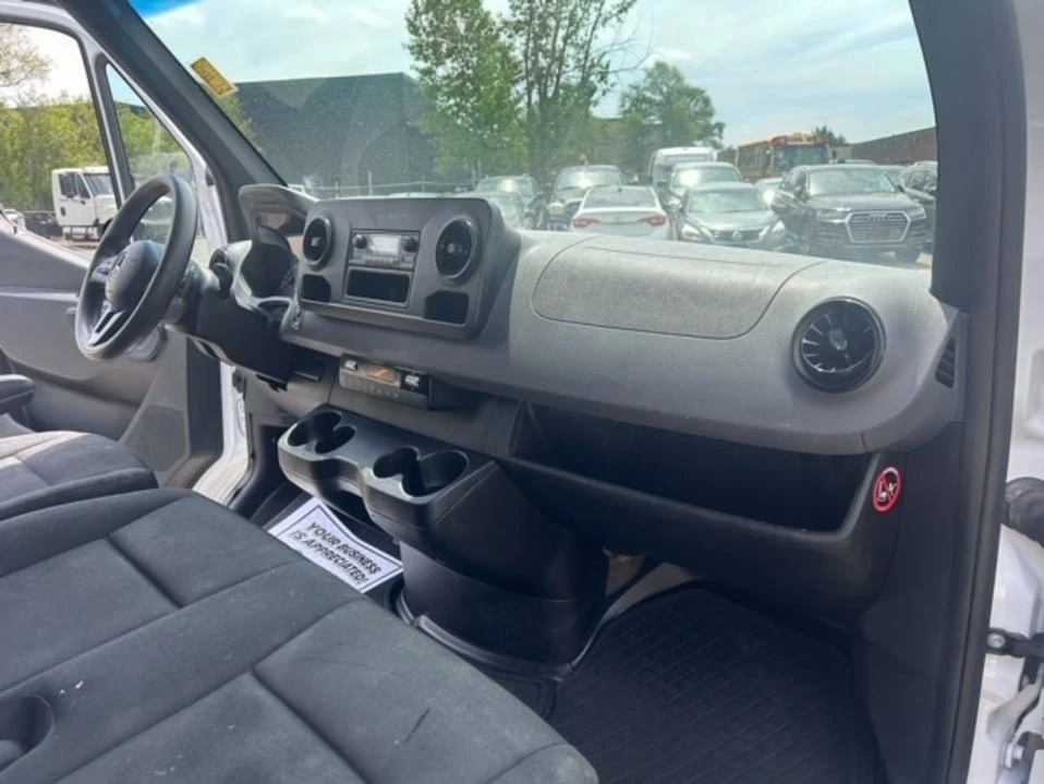 2020 Mercedes-Benz VS30 Sprinter - Image 13 of 19
