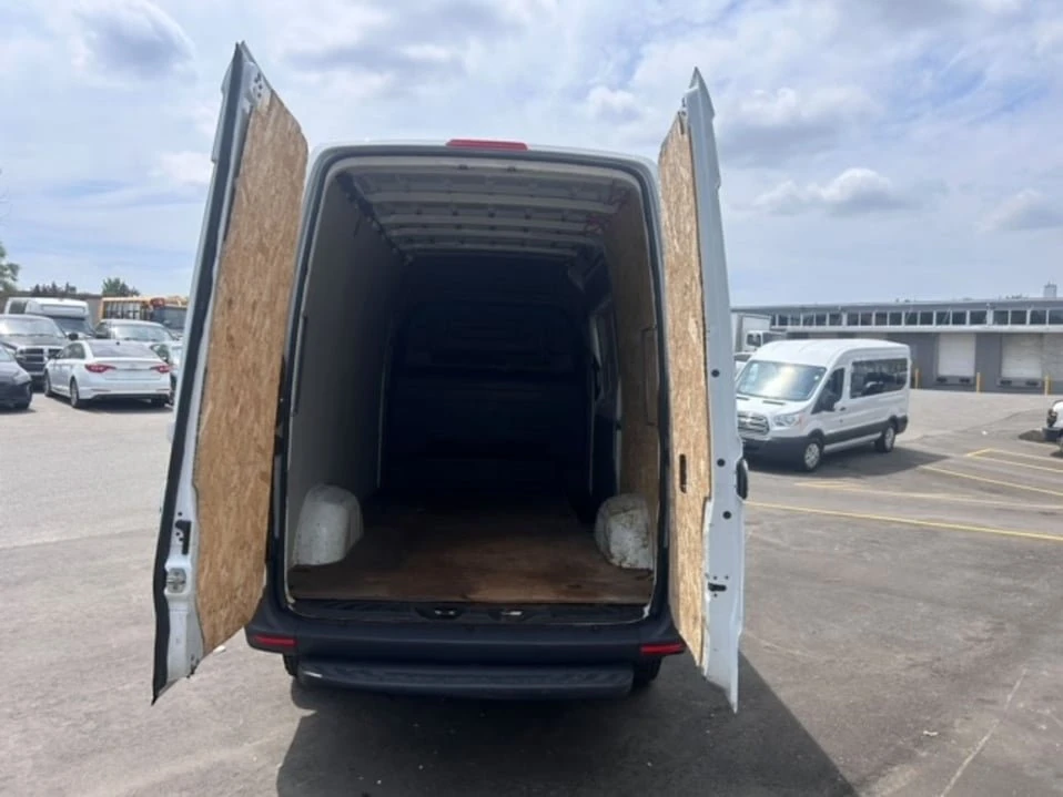 2020 Mercedes-Benz VS30 Sprinter - Image 4 of 19