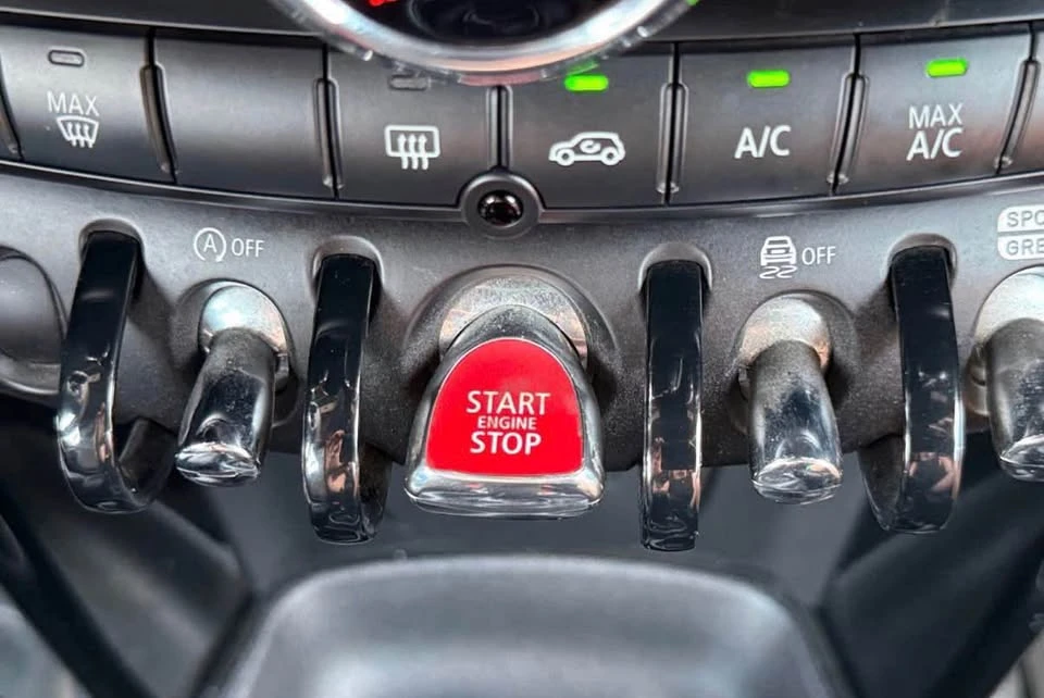 2020 Mini Mini 3rd Gen - Image 10 of 13