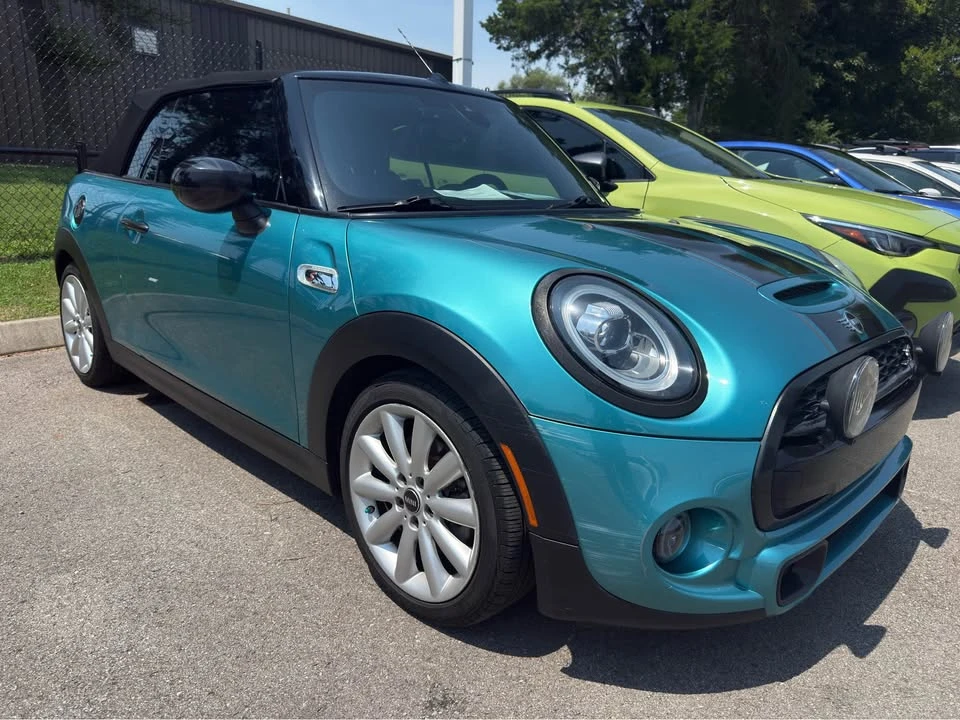 2020 Mini Mini 3rd Gen - Image 2 of 4