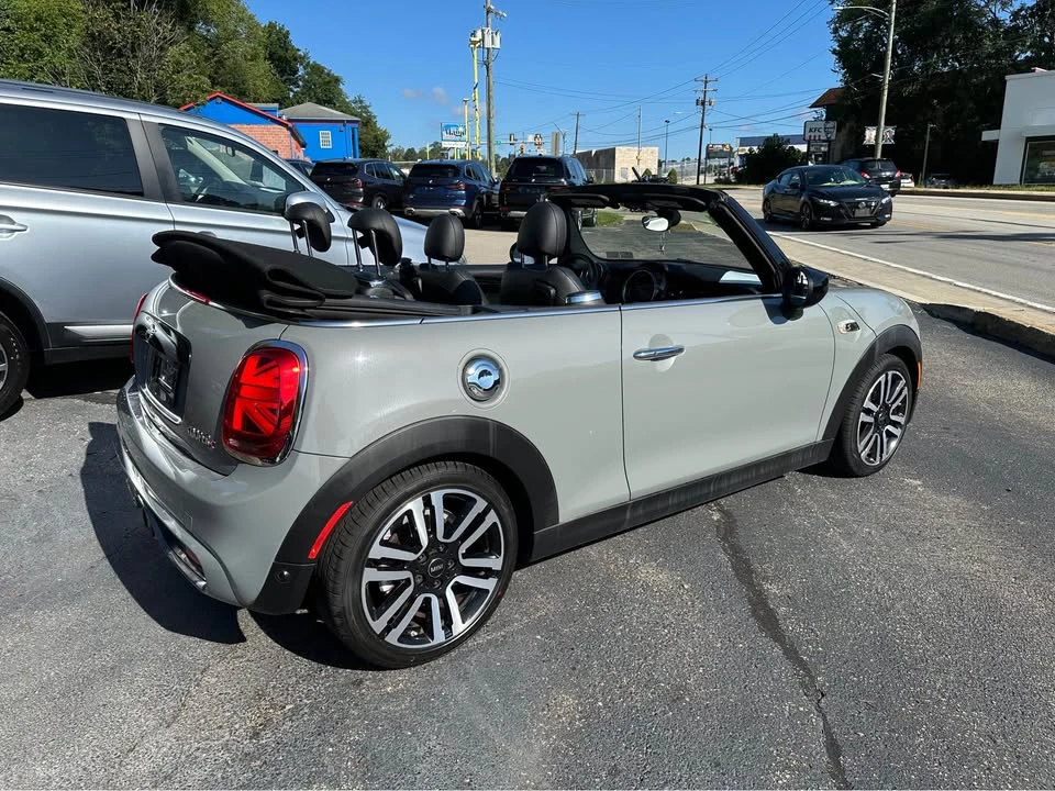 2020 Mini Mini 3rd Gen - Image 2 of 16