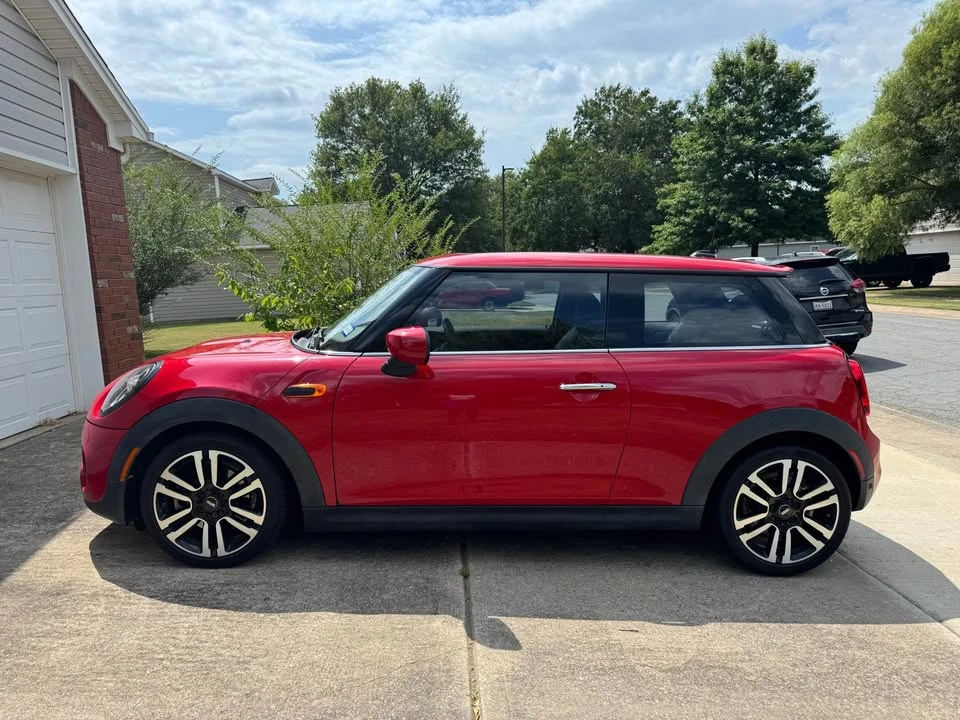 2020 Mini Mini 3rd Gen - Image 2 of 14