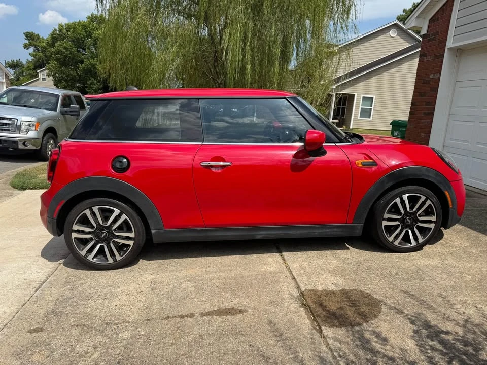 2020 Mini Mini 3rd Gen - Image 4 of 14