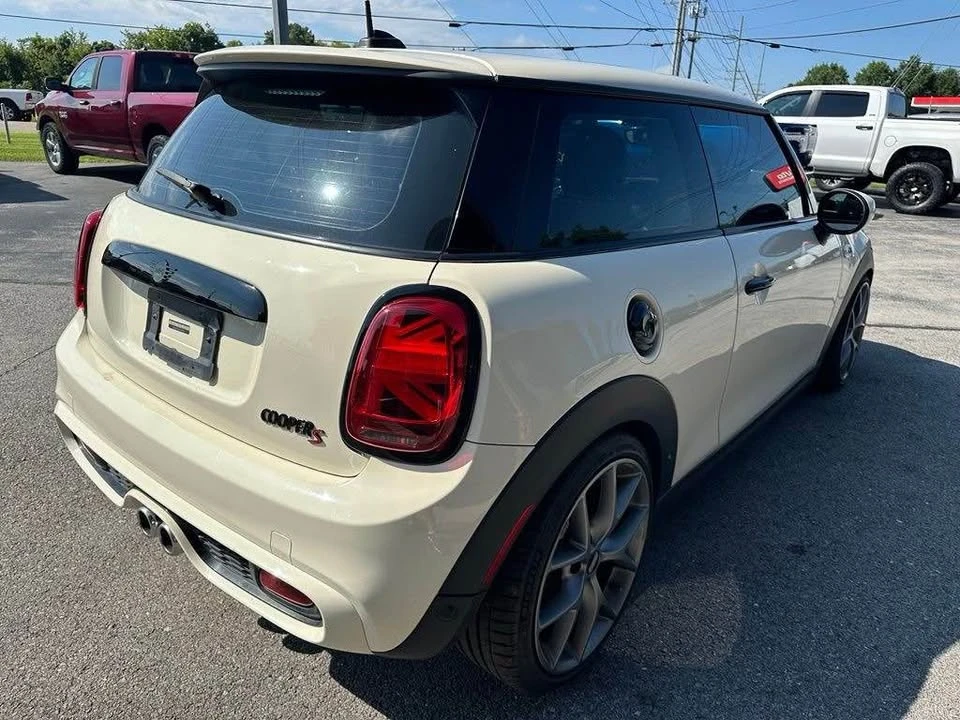 2020 Mini Mini 3rd Gen - Image 2 of 6