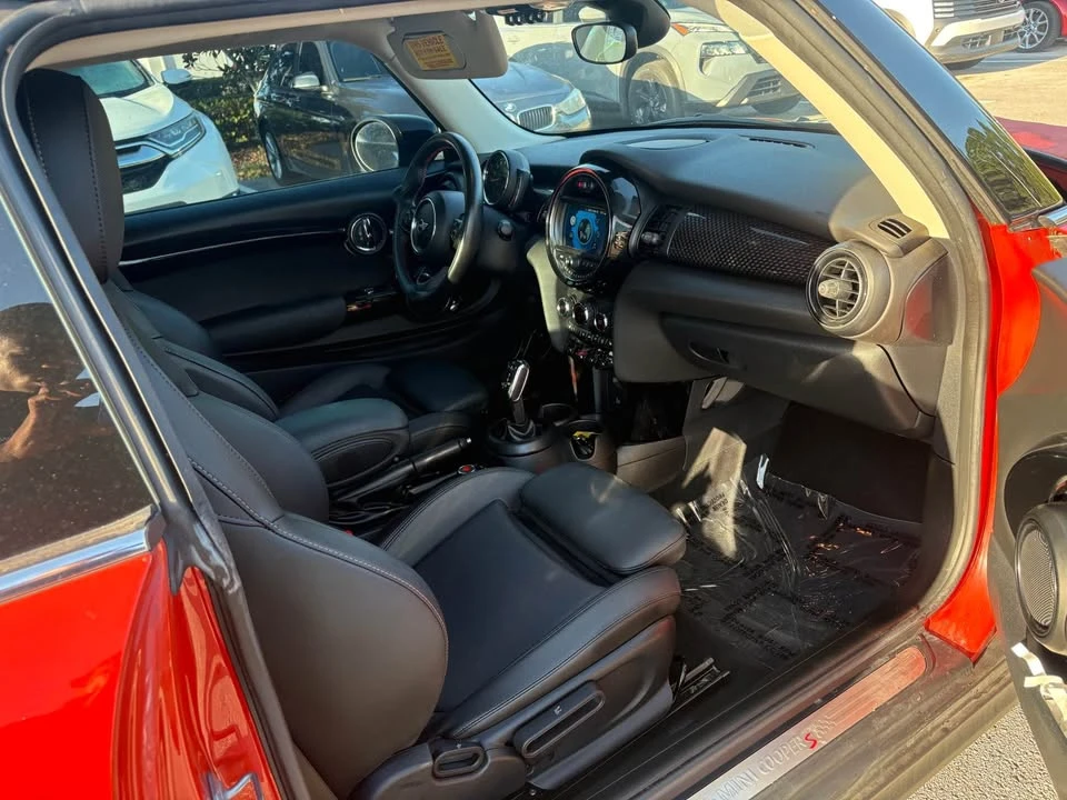 2020 Mini Mini 3rd Gen - Image 3 of 12