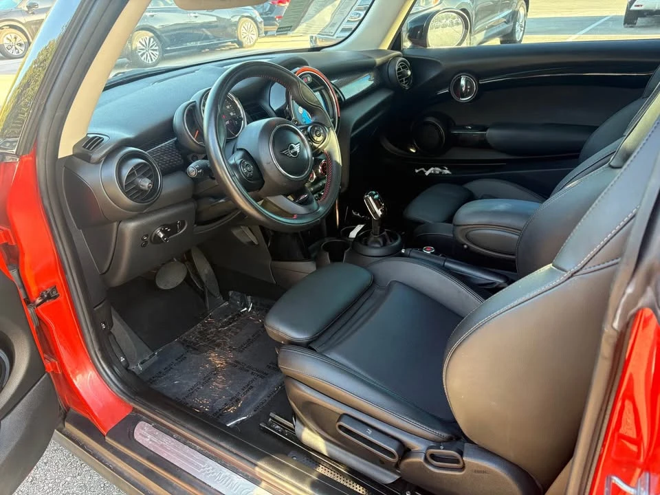 2020 Mini Mini 3rd Gen - Image 2 of 12