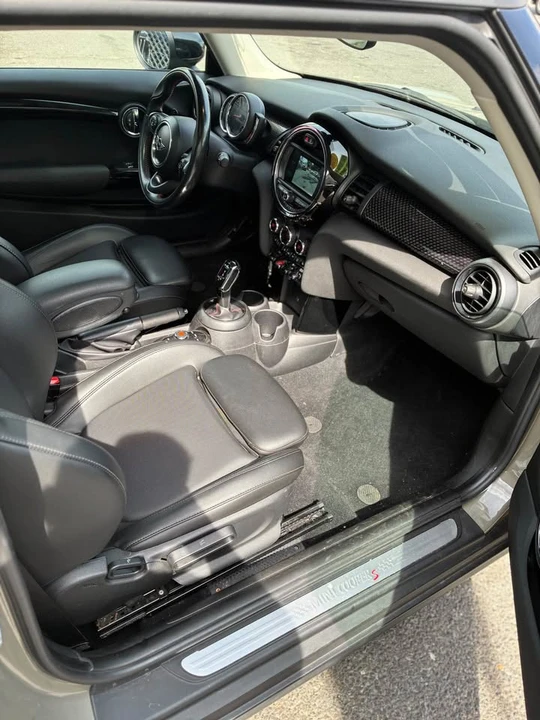 2020 Mini Mini 3rd Gen - Image 9 of 15