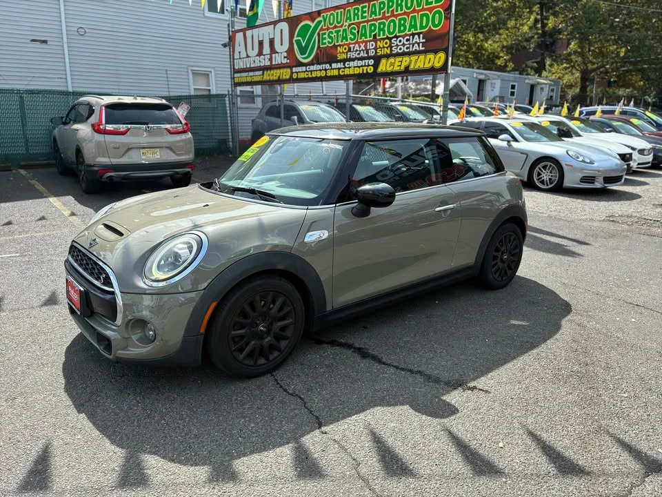 2020 Mini Mini 3rd Gen - Image 2 of 15