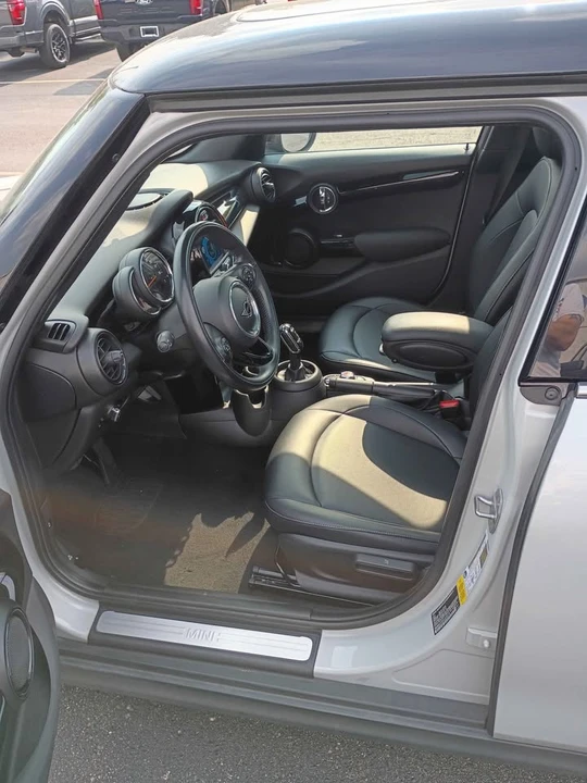 2020 Mini Mini 3rd Gen - Image 7 of 10