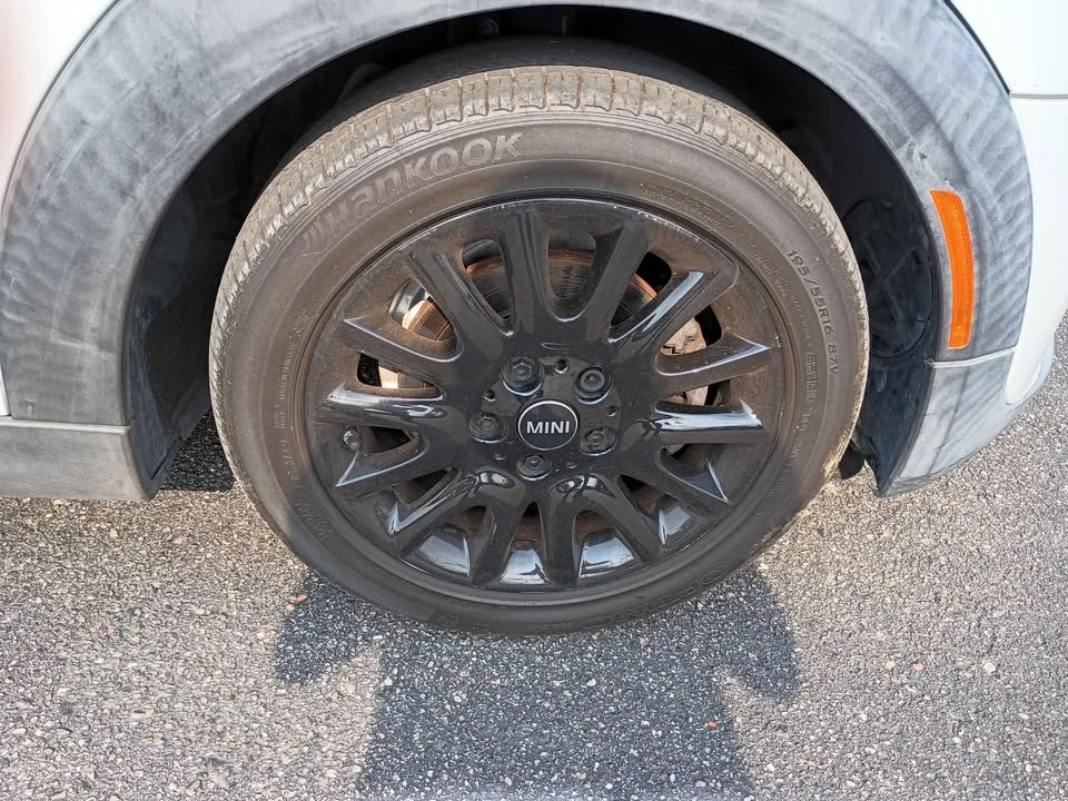 2020 Mini Mini 3rd Gen - Image 3 of 10
