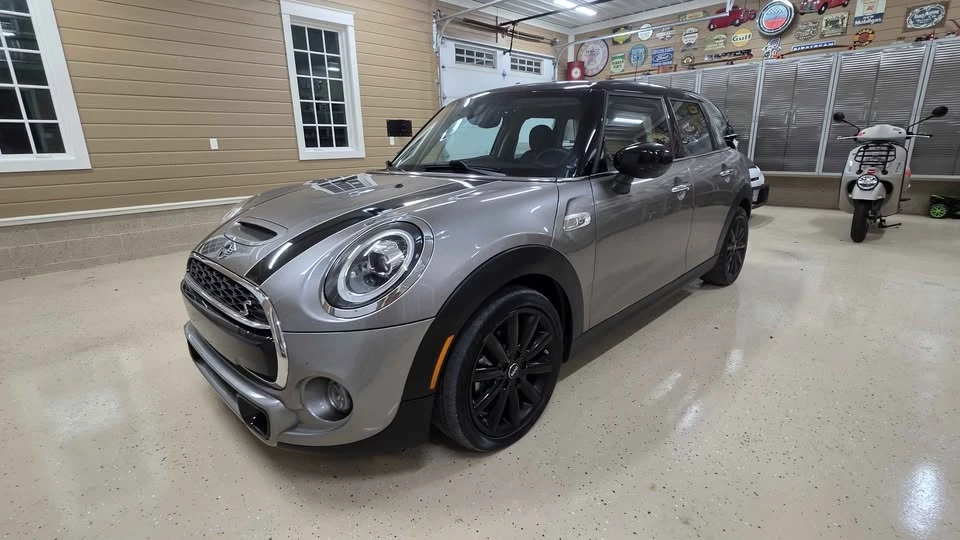 2020 Mini Mini 3rd Gen - Image 2 of 13
