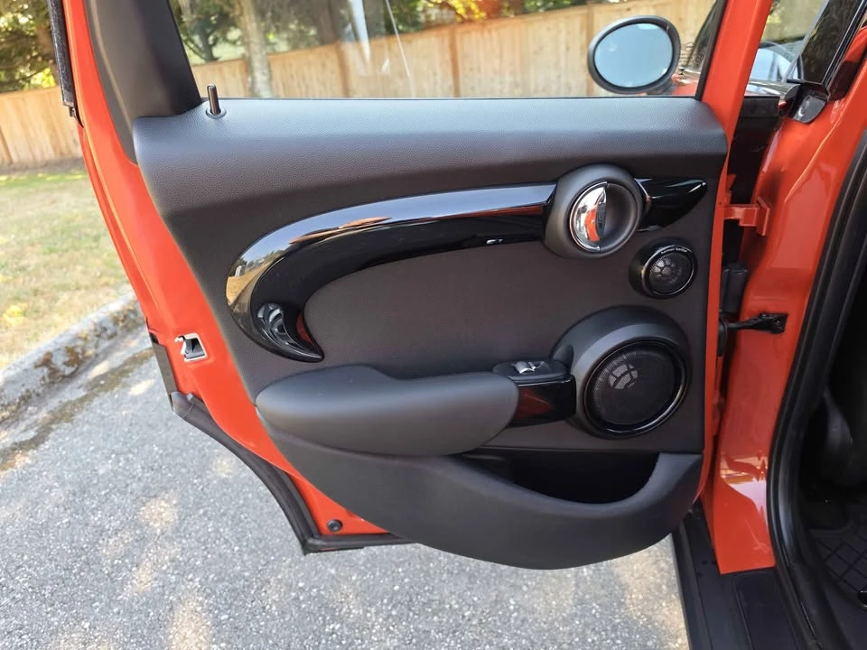 2020 Mini Mini 3rd Gen - Image 14 of 19