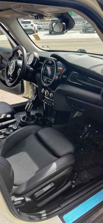 2020 Mini Mini 3rd Gen - Image 3 of 11