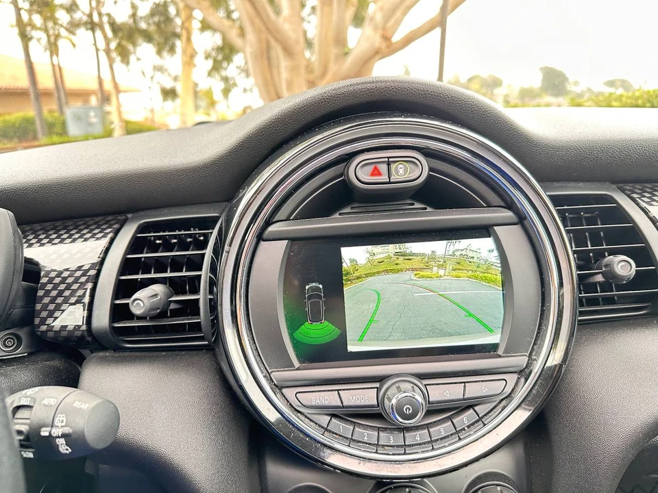 2020 Mini Mini Cooper S 3rd Gen - Image 18 of 19