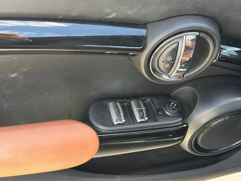 2020 Mini Mini Cooper S 3rd Gen - Image 4 of 11