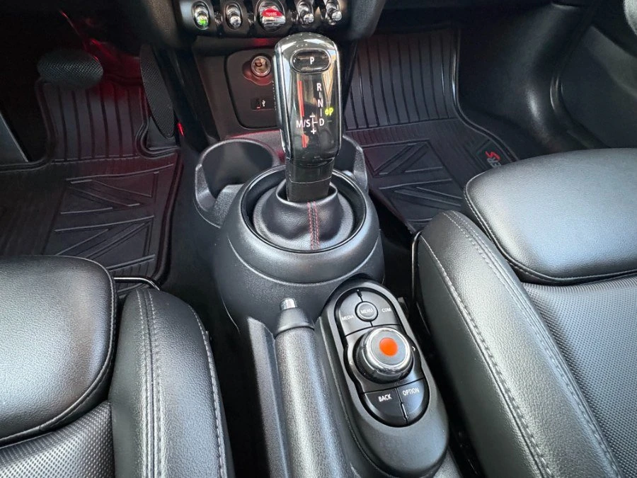 2020 Mini Mini Cooper S 3rd Gen - Image 13 of 16
