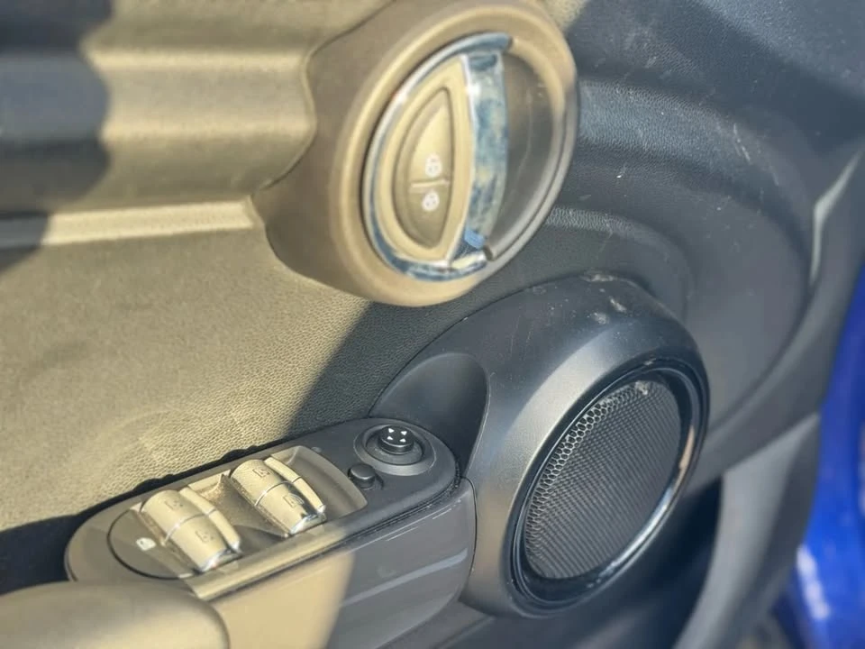 2020 Mini Mini 3rd Gen - Image 17 of 20