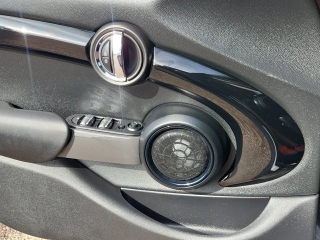 2020 Mini Mini Cooper S 3rd Gen - Image 6 of 20
