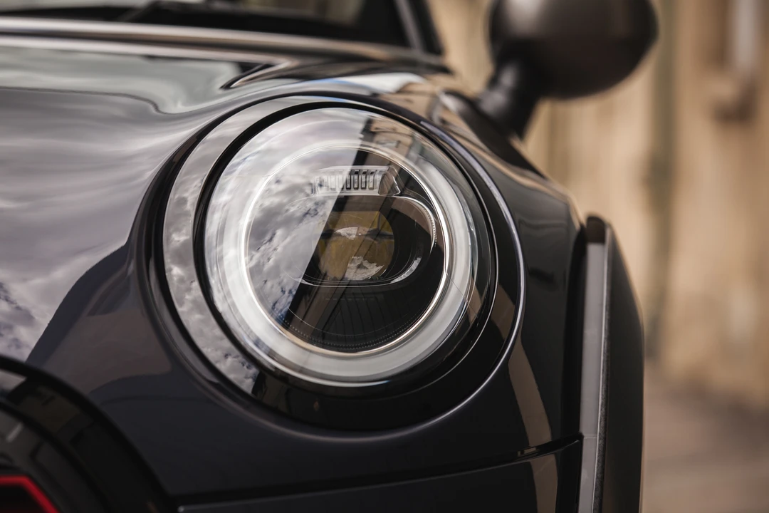 2020 Mini Mini John Cooper Works 3rd Gen - Image 25 of 31