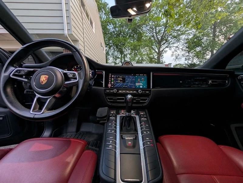 2020 Porsche Macan - Image 5 of 8