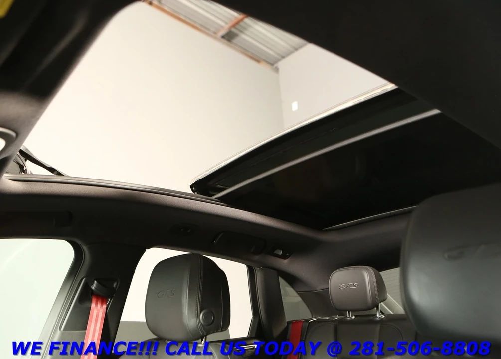 2020 Porsche Macan GTS - Image 11 of 21