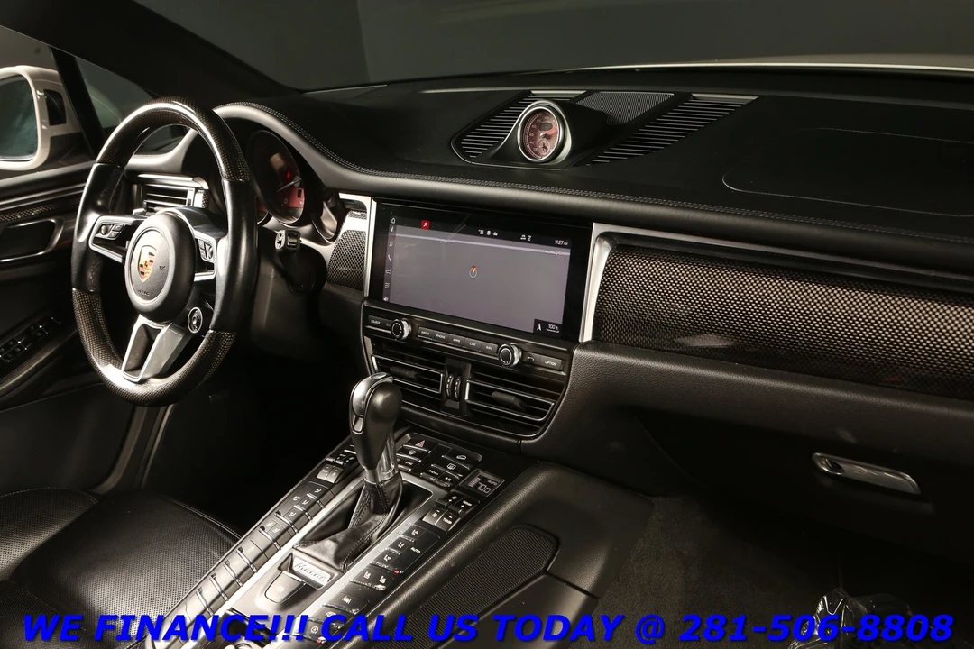 2020 Porsche Macan GTS - Image 19 of 21