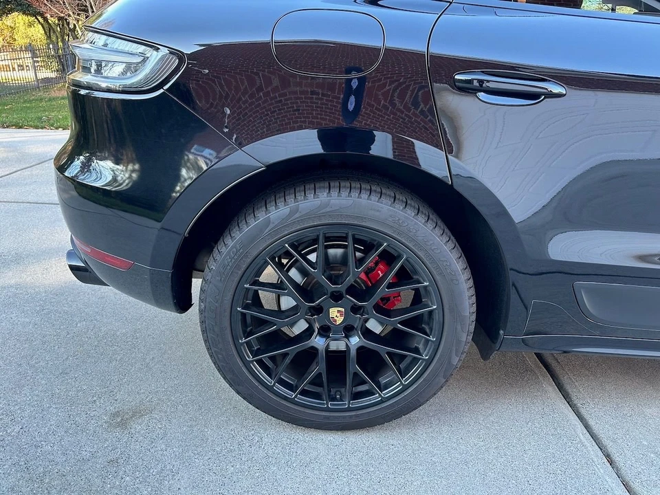 2020 Porsche Macan GTS - Image 18 of 20