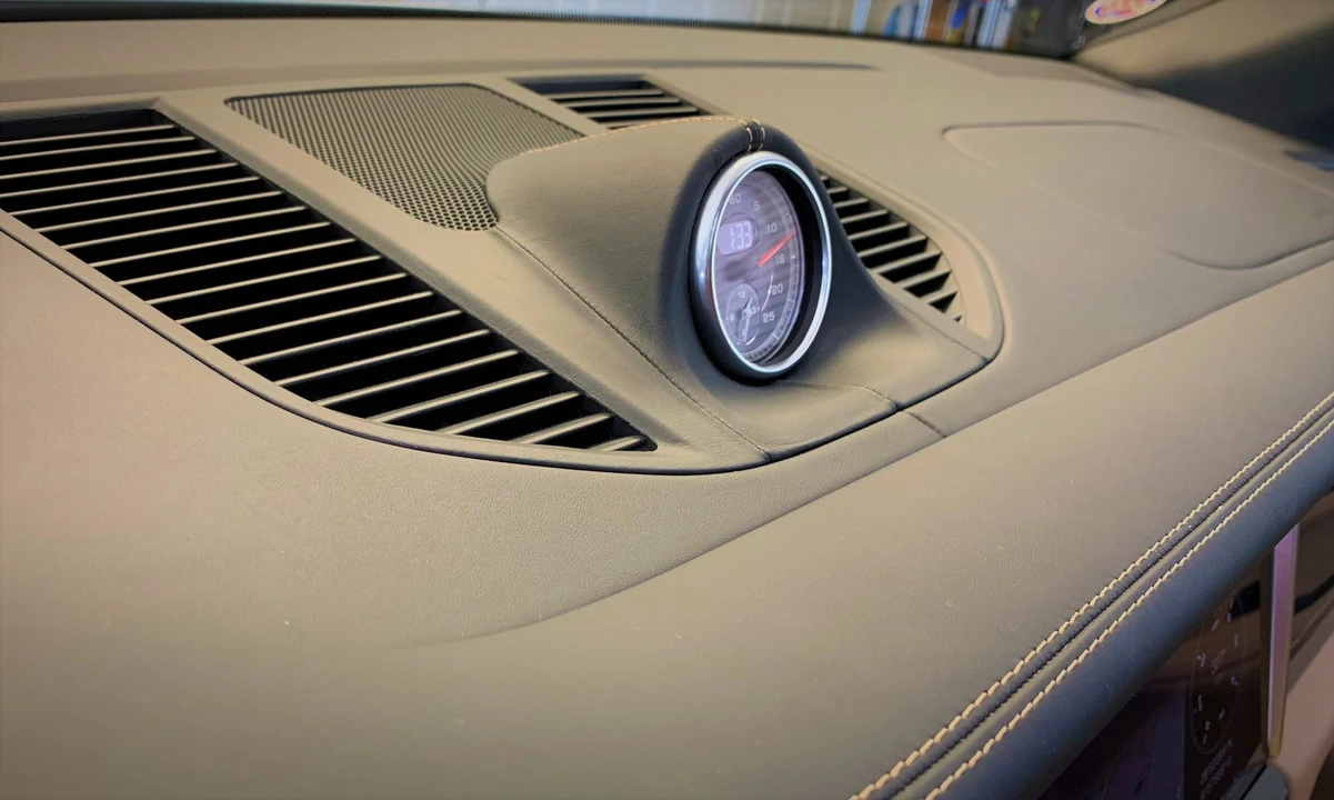 2020 Porsche Macan GTS - Image 8 of 13