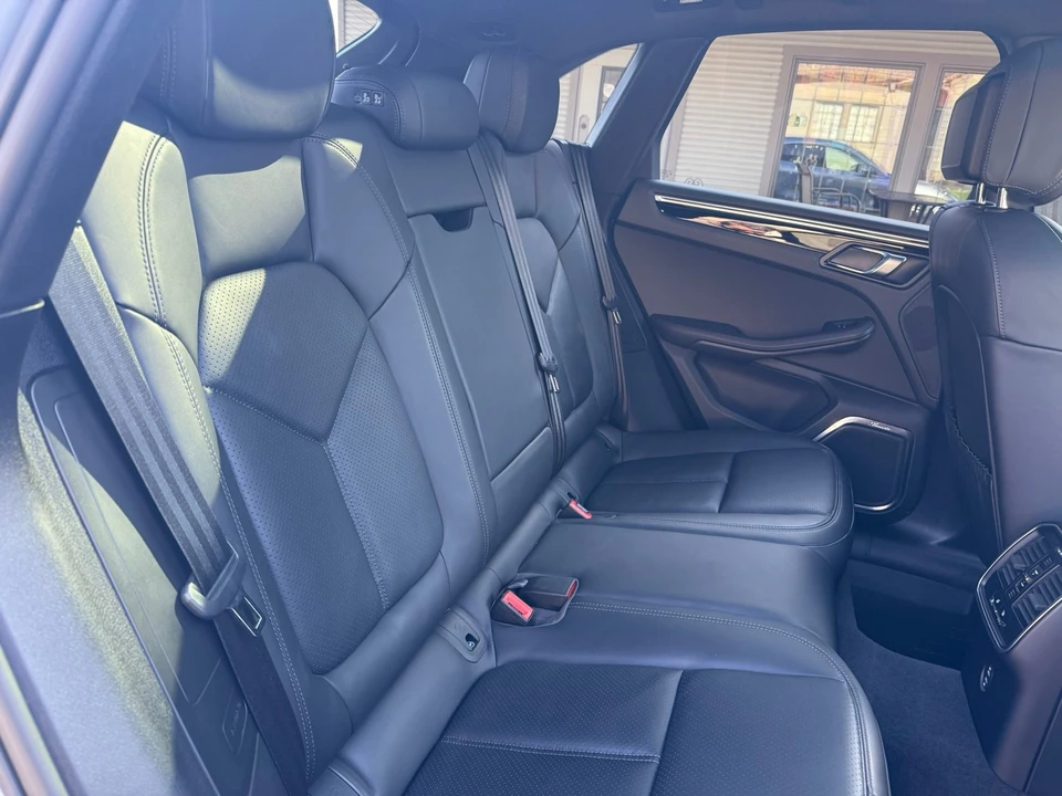 2020 Porsche Macan S - Image 10 of 26