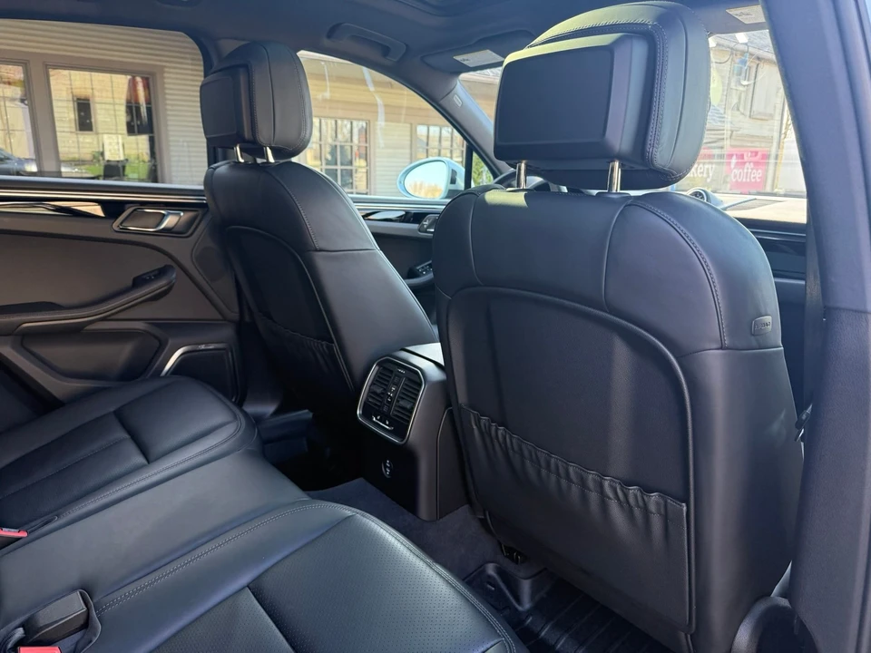 2020 Porsche Macan S - Image 11 of 26