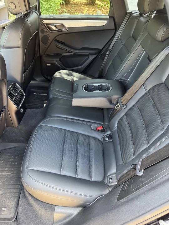 2020 Porsche Macan Turbo - Image 18 of 22