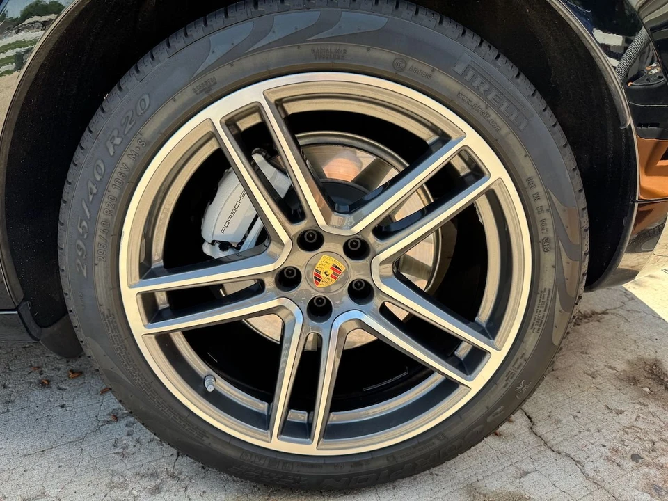 2020 Porsche Macan Turbo - Image 20 of 22