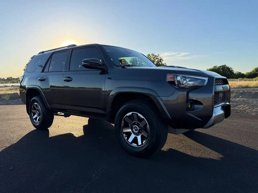 2020 Toyota 4Runner 5th Gen - Image 3 of 7