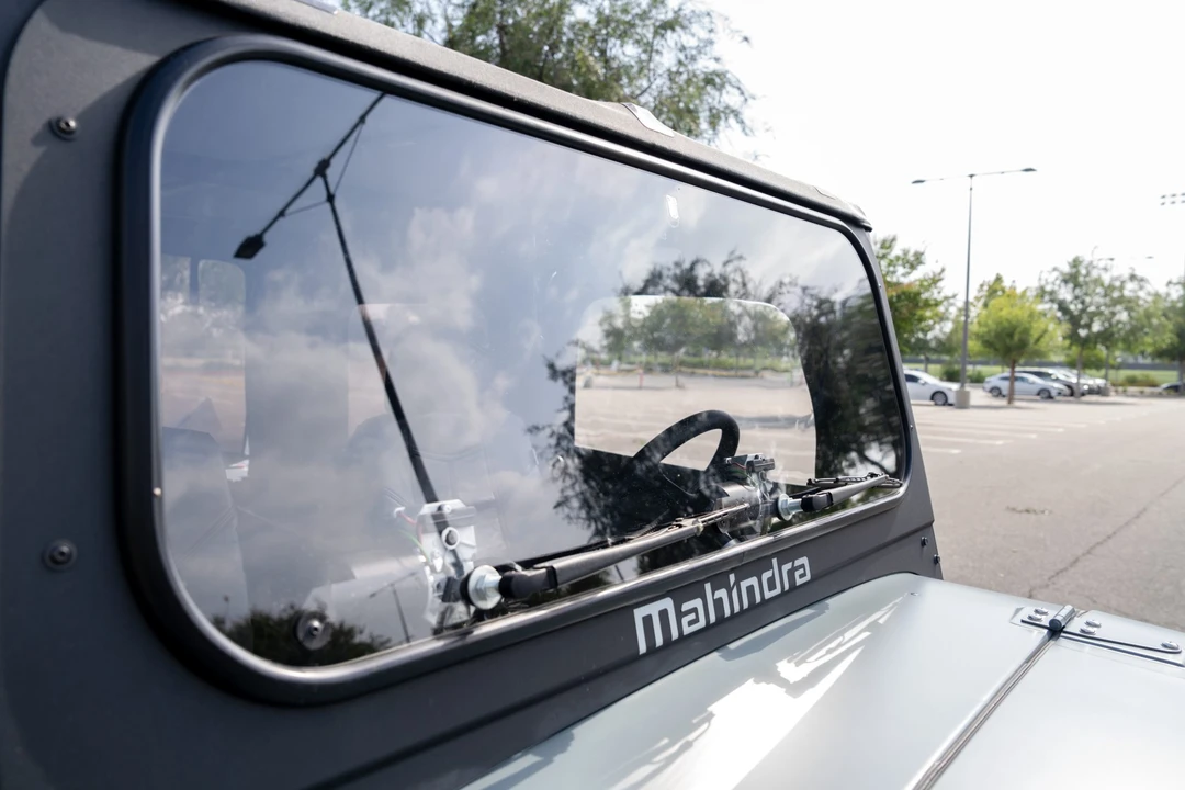 2020 Mahindra - Image 25 of 31