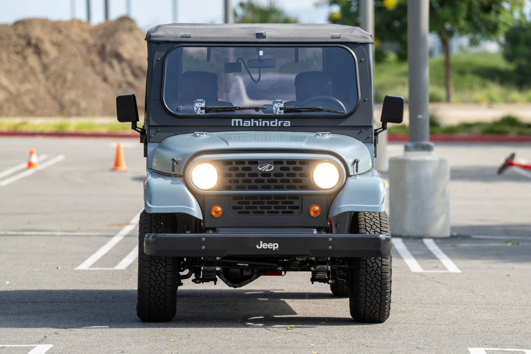 2020 Mahindra - Image 3 of 31