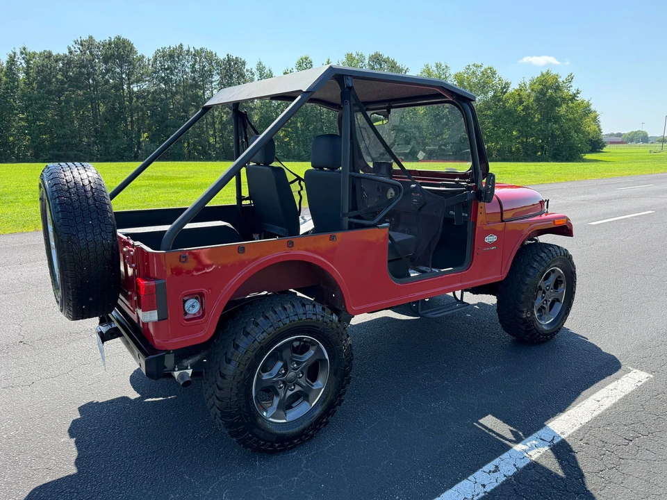 2020 Mahindra - Image 7 of 31