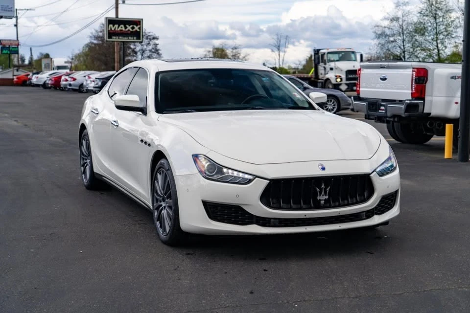 2020 Maserati Ghibli 3rd Gen - Image 2 of 20