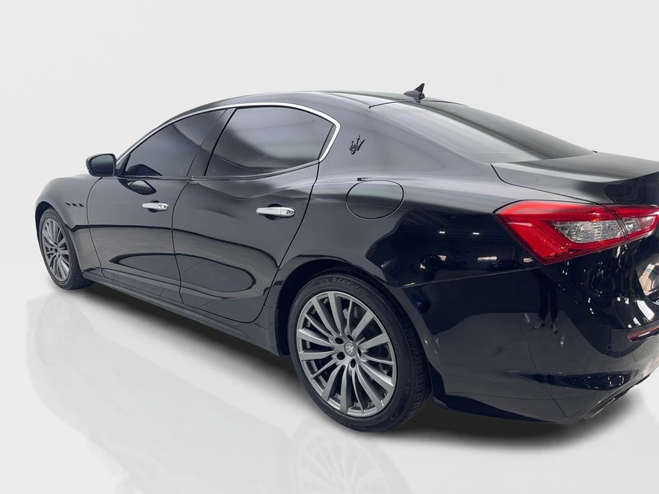 2020 Maserati Ghibli 3rd Gen - Image 14 of 31