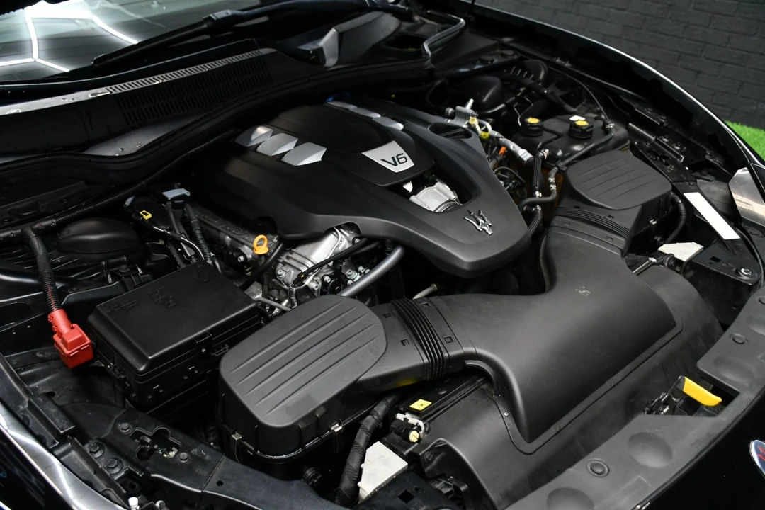 2020 Maserati Ghibli 3rd Gen - Image 11 of 21