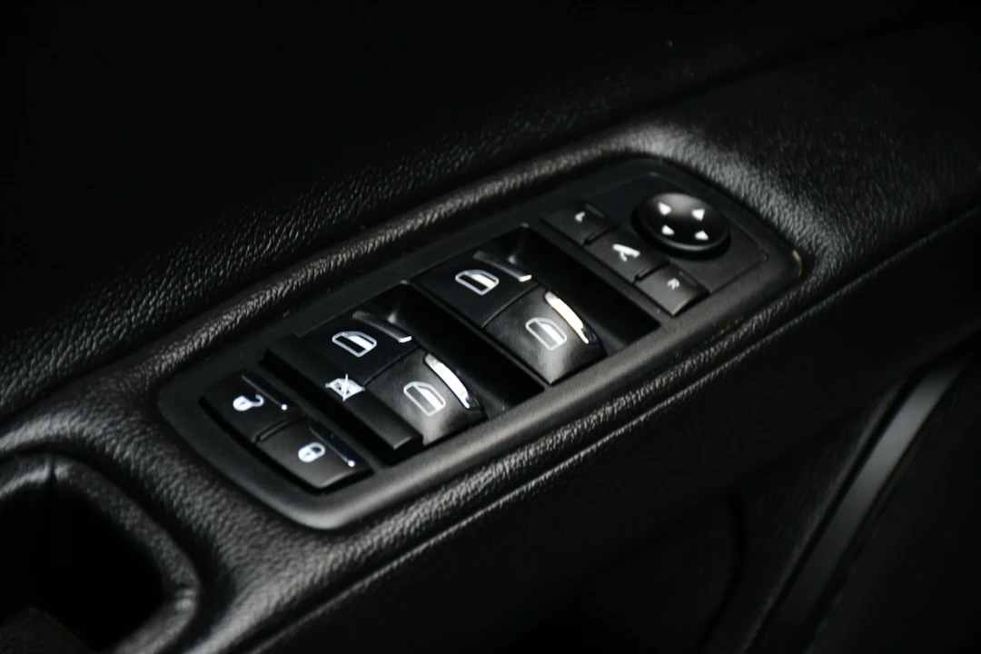 2020 Maserati Ghibli 3rd Gen - Image 15 of 21