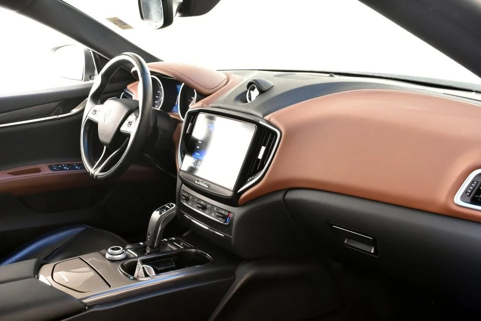 2020 Maserati Ghibli 3rd Gen - Image 16 of 20