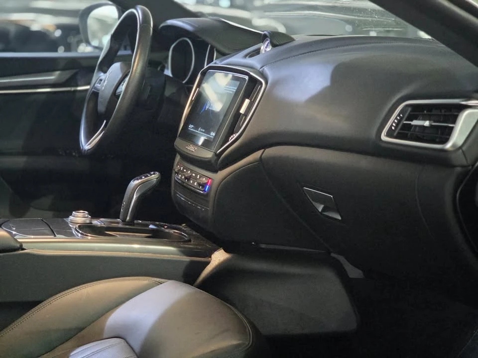 2020 Maserati Ghibli 3rd Gen - Image 16 of 20