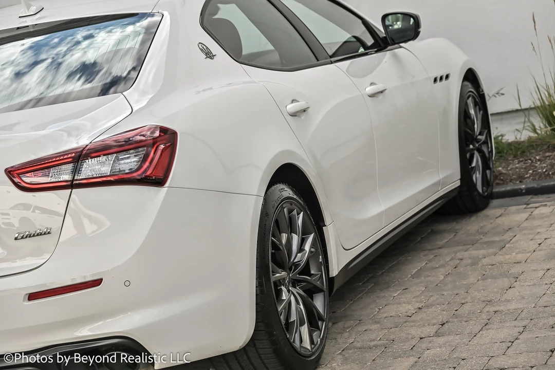 2020 Maserati Ghibli 3rd Gen - Image 9 of 21