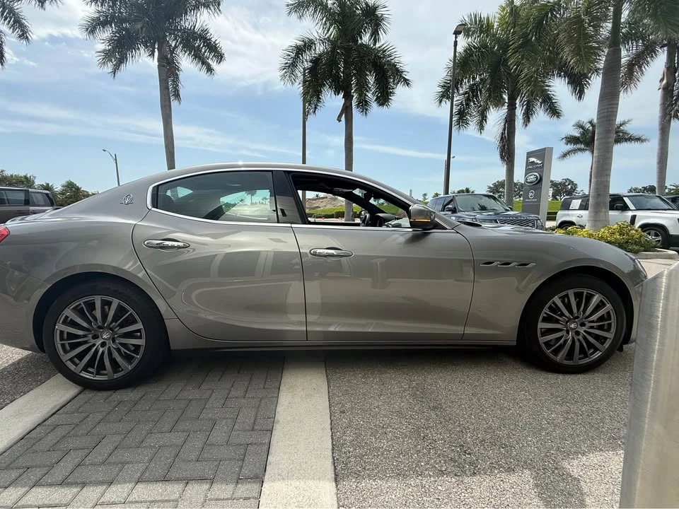 2020 Maserati Ghibli 3rd Gen - Image 4 of 16