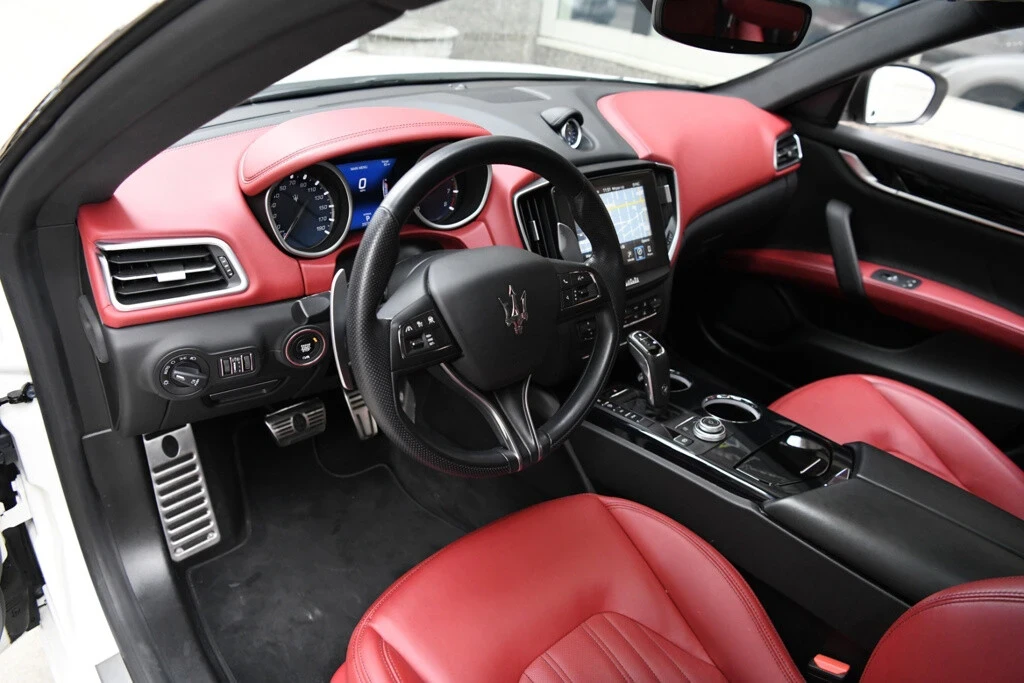 2020 Maserati Ghibli 3rd Gen - Image 11 of 12